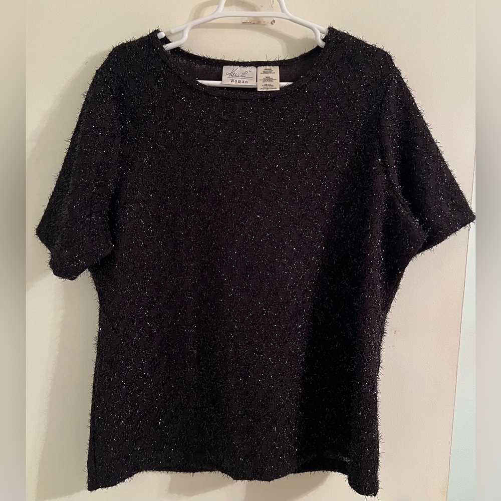 Brand: Kathie Lee Woman, Condition: Like New, Fabric: Sightly see through
